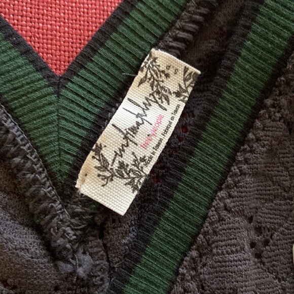 Free People NWT V-Neck Blue-Gray & Green Lace Shirt - Size Sm. STUNNING! - Picture 3 of 9